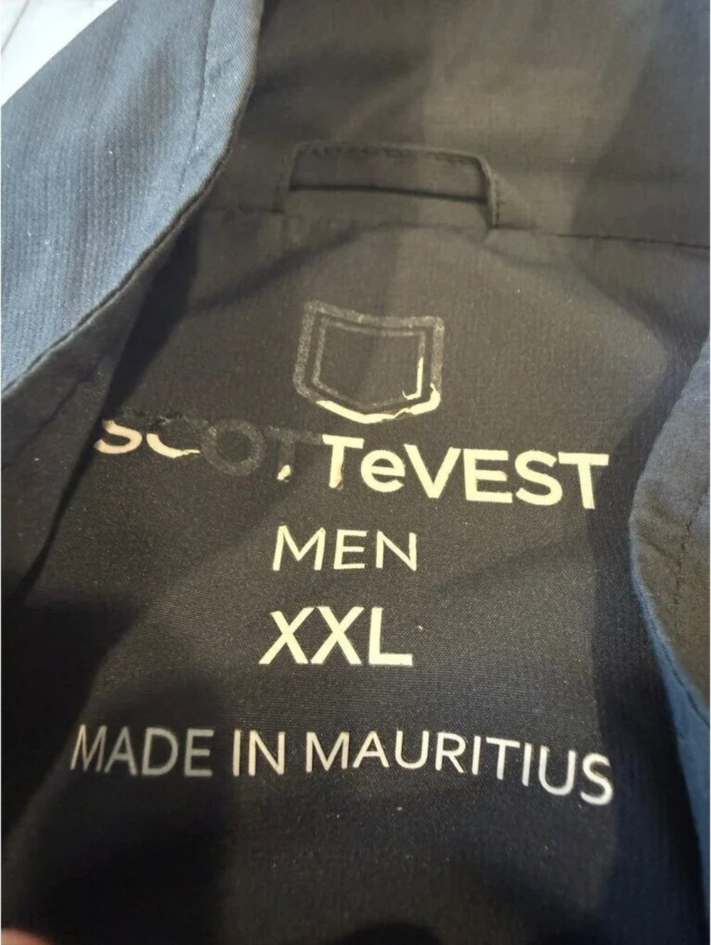 SCOTTeVEST Mens XXL Black Travel Vest TEC Many Pockets